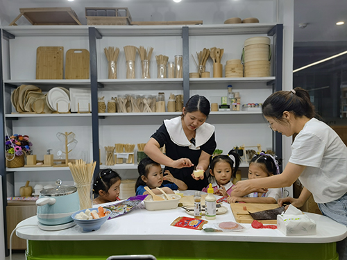 Salón de bricolaje para niños Anhui Yien
